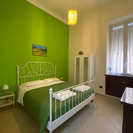 Apartamento La Terra Del Sole Nápoles Exterior foto
