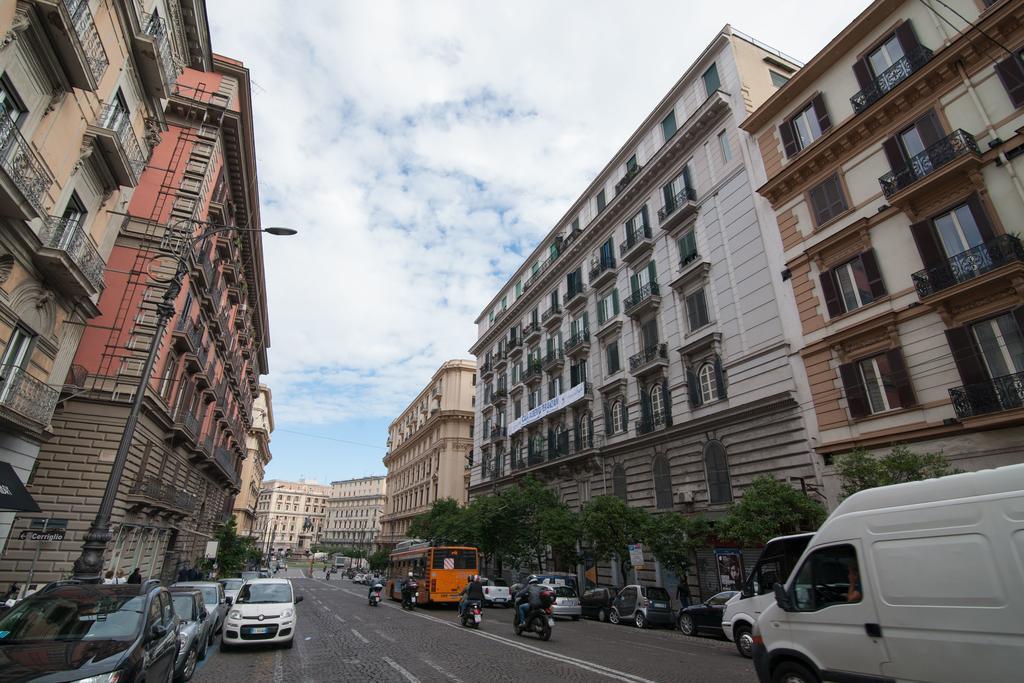 Apartamento La Terra Del Sole Nápoles Exterior foto