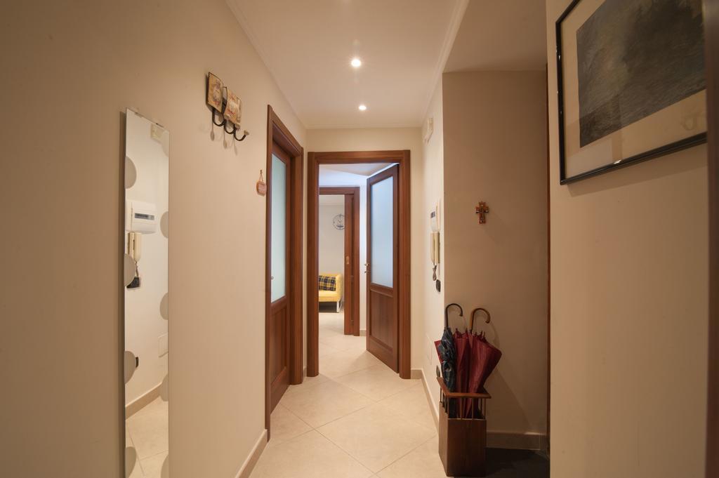 Apartamento La Terra Del Sole Nápoles Exterior foto
